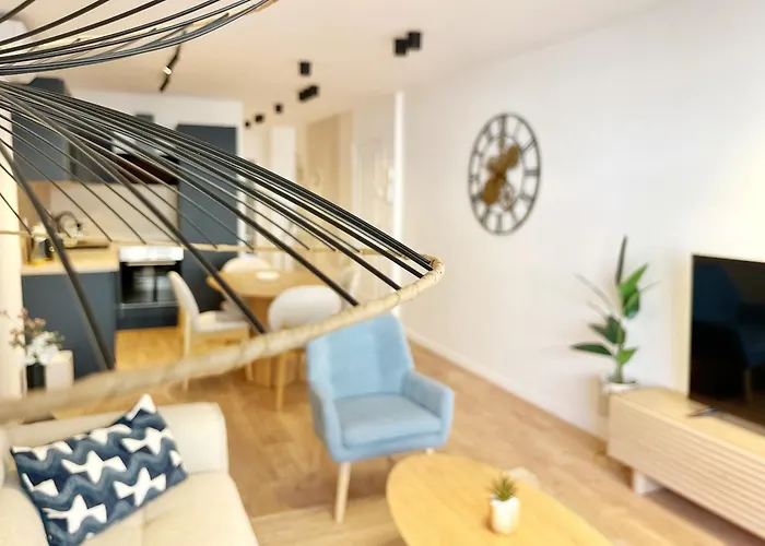 Ref 127 - 3 Pieces 2 Port * Nice