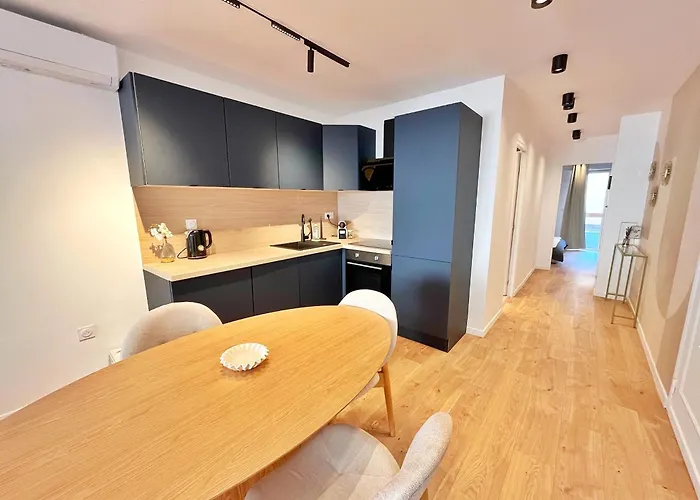 Ref 127 - 3 Pieces 2 Port Apartman Nizza