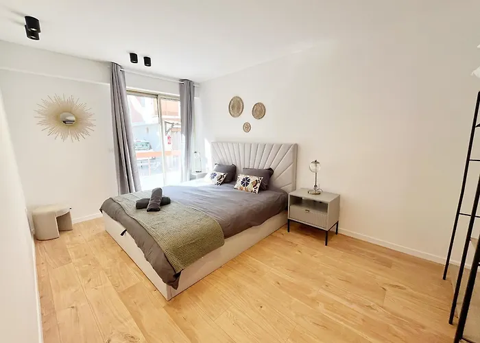 Ref 127 - 3 Pieces 2 Port * 尼斯